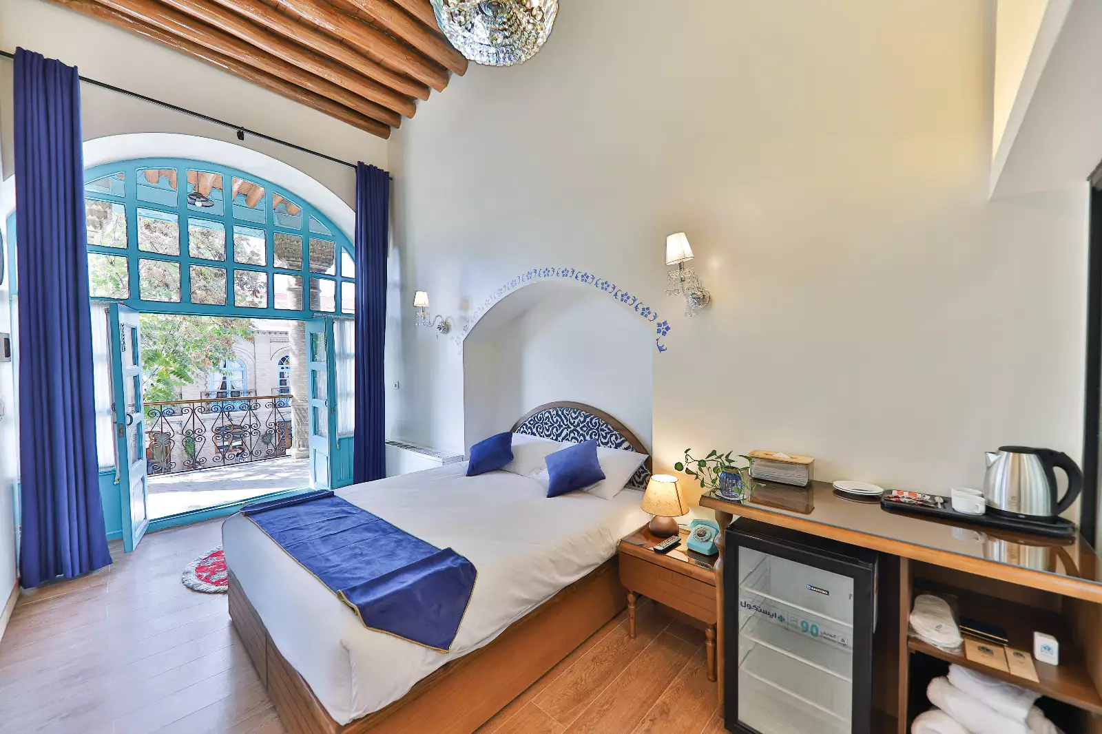 هتل بوتیک آریانا کرمانشاه